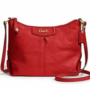 COACH Ashley Swimgback Red Leather Vintage Crossbody bag